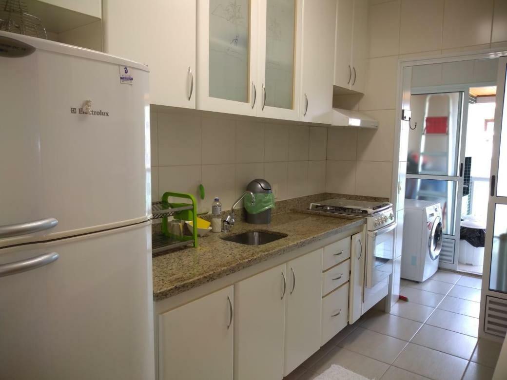 Apartamento 01 Quadra Da *